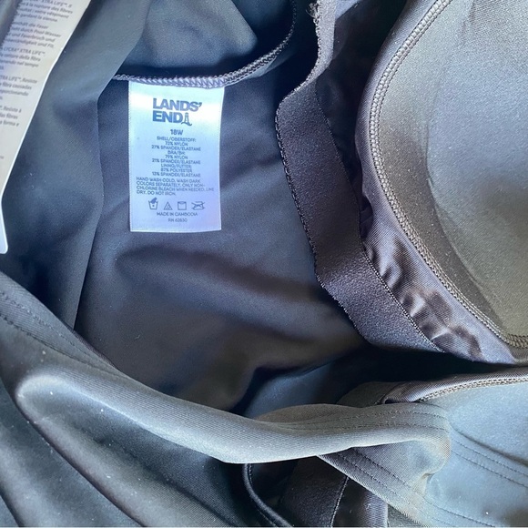 Lands' End Chlorine Resistant Scoop Neck Soft Cup Tugless Sporty One Piece, 18W - Picture 7 of 8